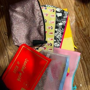 Assortment of makeup/hygiene bags